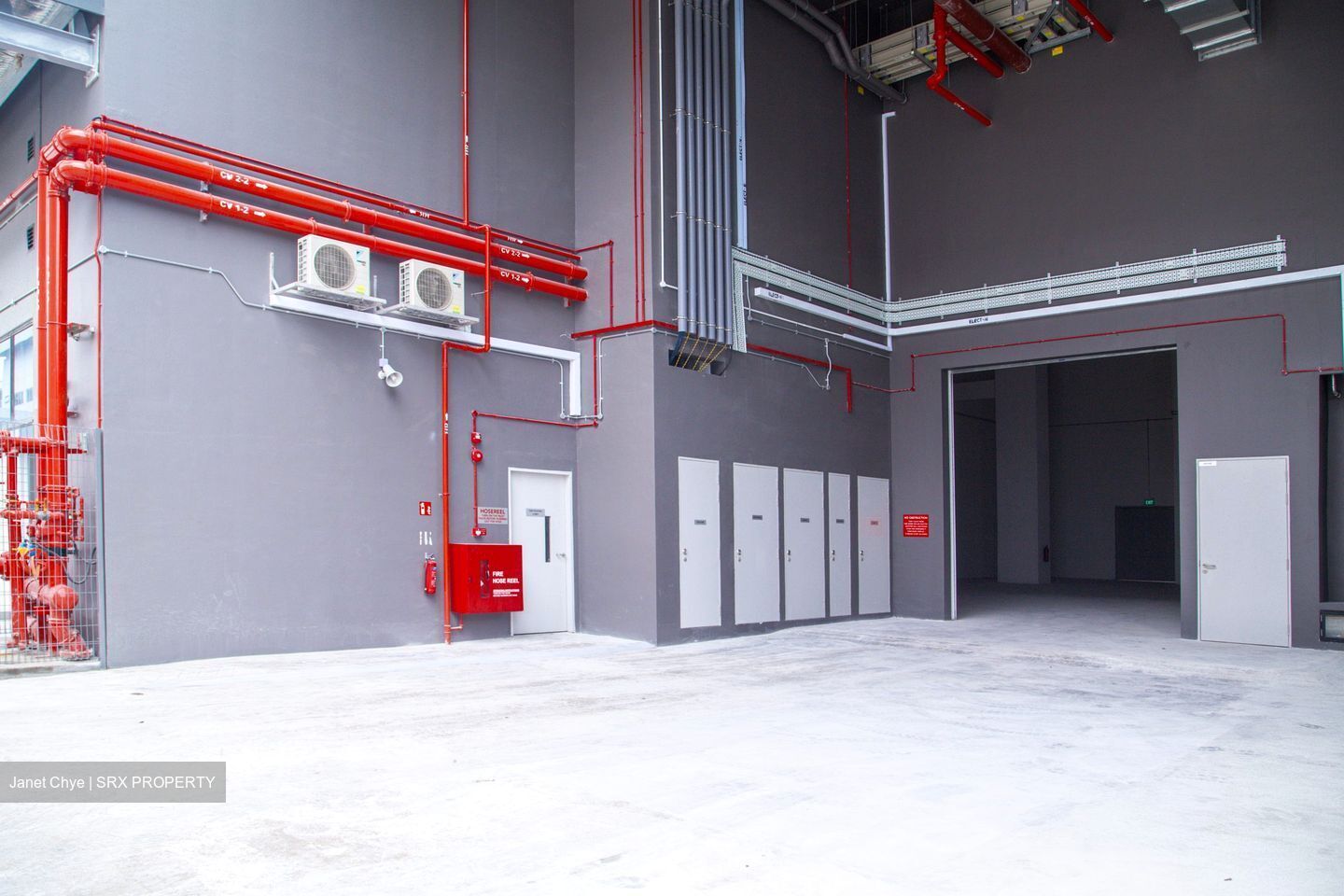 Tuas Avenue 1 (D22), Warehouse #502996301